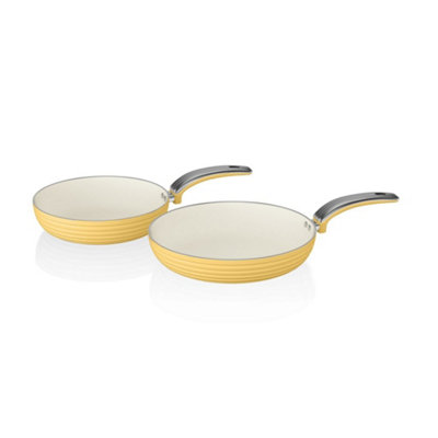 B&Q -  Retro 20Cm/28Cm Frying Pans
