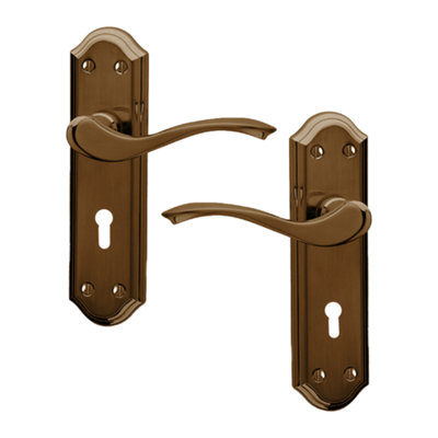 Intelligent Hardware Uap Windsor Bronze Internal Door Handles Pair- Lever On Backplate Lock Set from B&Q