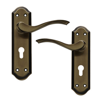UAP Limited Intelligent Hardware York Door Handle Lever On Backplate Euro Lock Internal Door Furniture Classic Design Bronze from B&Q