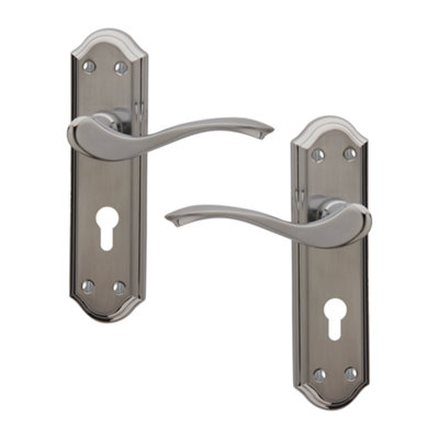 Intelligent Hardware Uap Windsor Polished/satin Chrome Internal Door Handles Pair- Lever On Backplate Euro Lock Set from B&Q