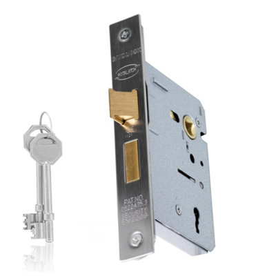 UAP Limited Uap 3 Lever Mortice Sash Lock 65mmDoor Lock With KeyDoor Latch MorticeInternal And External DoorsSatin Stainless from B&Q