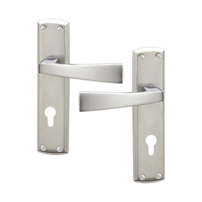 Intelligent Hardware Uap Ritz Polished/satin Chrome Internal Door Handles Pair- Lever On Backplate Euro Lock Set from B&Q