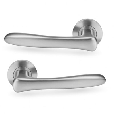 UAP Limited Uap Fern Satin Chrome Internal Door Handles Pair- Premium Zinc Lever Design For Modern Interiors from B&Q
