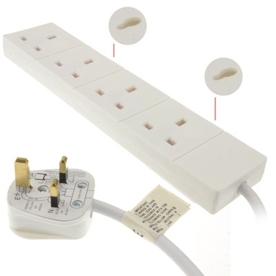 Kenable 4 Gang Way Uk 13A Trailing Socket Mains Power Extension Lead White 0.5M 50Cm from B&Q