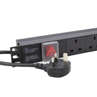 Kenable Pdu Uk Sockets 6 Way With Uk Plug Power Distribution Unit Horizontal 1.8M from B&Q