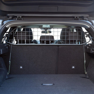 Travall Dog Car Barrier For Nissan Qashqai 2021- from B&Q