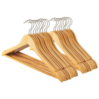 Harbour Housewares 20X Strong Natural Wooden Coat Hangers With 360 Degree Rotatory HookWood Clothes Hangers With Notches & Bar from B&Q
