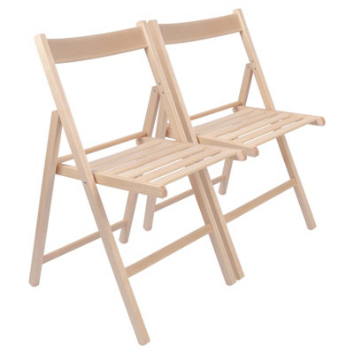 Harbour Housewares 2X Beech Wood Folding ChairsWooden Garden Chair Outdoor Seating Deck Seats Foldable Dining Patio Furniture from B&Q