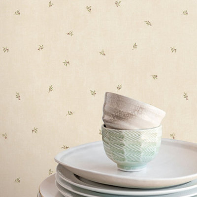 B&Q -  Kitchen Recipes Green Olives Smooth Wallpaper
