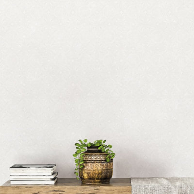 B&Q -  Bazaar Off White Moroccan Paisley Smooth Wallpaper