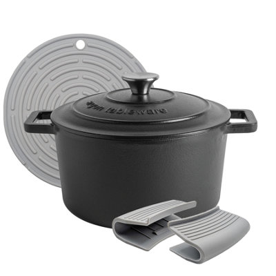 Argon Tableware 4.5L Round Cast Iron Casserole Dish With Self-Basting LidMatte Black4.75Qt Dutch Oven Roasting Dish Pot from B&Q