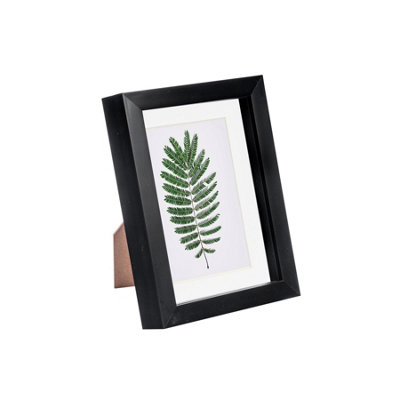 Nicola Spring 5 X 7" Photo FrameBlack/white Mount3D Photo Frame Picture Frame Box Portrait Display Case (20 X 15Cm) from B&Q