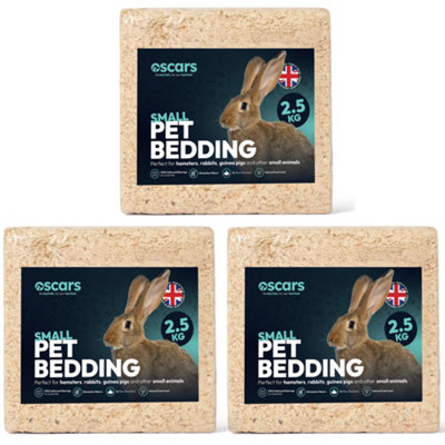 Oscars Medium Bale Small Pet BeddingBiodegradableNon-Scented Wood Shavings For RabbitsHamstersGuinea Pigs7.5Kg from B&Q