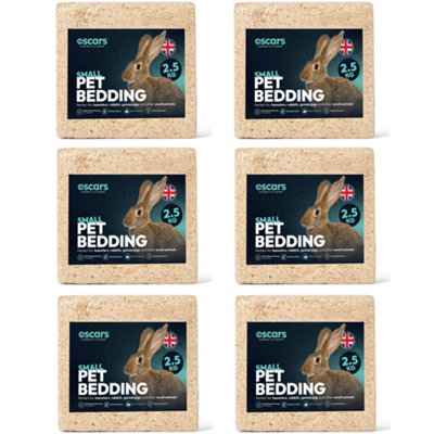 Oscars Medium Bale Small Pet BeddingBiodegradableNon-Scented Wood Shavings For RabbitsHamstersGuinea Pigs15Kg from B&Q