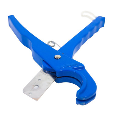 Prowarm Underfloor Heating Pipe Cutter from B&Q