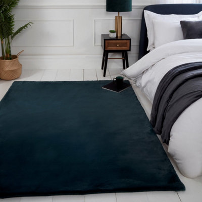 Forest Green Plain Shaggy Easy To Clean Polyester Rug For Living RoomBedroom150Cm X 200Cm from B&Q