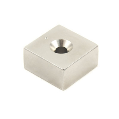 N42 Neodymium Magnet For ArtsCraftsModel MakingDiyHobbiesOffice And Home30mm X 30mm X 15mm Thick30Kg Pull from B&Q