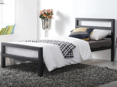 Save On Goods UK 3Ft Single Strong,solid,metal Bed Frame,bedstead,heavy Duty. Black from B&Q