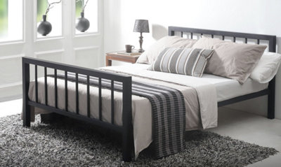 Save On Goods UK 4Ft Small Double Strong,solid,metal Bed Frame,black Bedstead,heavy Duty Bed Base from B&Q