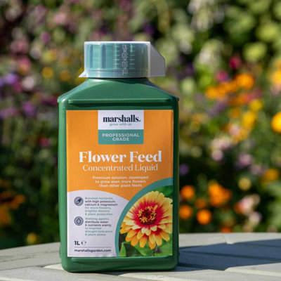 B&Q -  Organic Concentrated Liquid Flower Feed 1L For Brighter Blooms