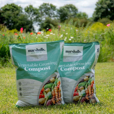 Marshalls Garden Premium Vegetable Compost 50L 60% Peat Slow-Release Fertiliser from B&Q