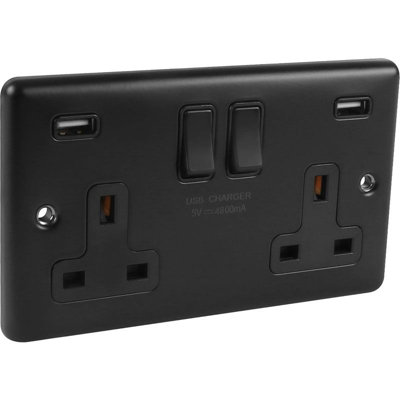 Windsor 2G Socket W Usb 4.8 Matt Black from B&Q