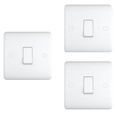 UEP Studio 1G 2Way Switch White Plastic X 3 from B&Q