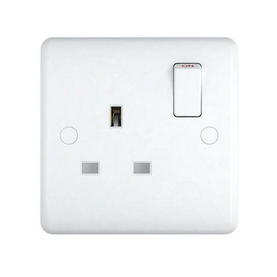 UEP Studio 1G Socket White Plastic from B&Q