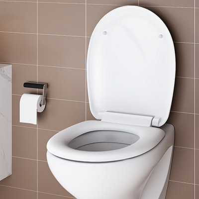 Rts Oval 360mm Width Top Fix Slow Close Quick Release Toilet Seat from B&Q