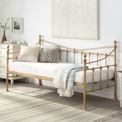 SlumberWorx Newnham Classic Victorian Style Living Room Bedroom Antique Brass Metal Day Bed Frame from B&Q