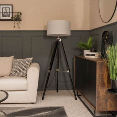 Valuelights Black/Silver/Grey Clipper Wood And Chrome Tripod Floor Lamp With Drum Shade