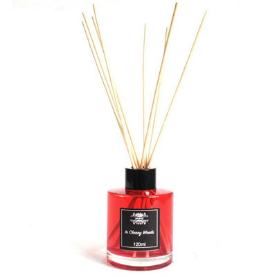 B&Q -  120Ml Reed DiffuserCherry Woods Spiced FragranceChunky Glass BottleUp To 12 Weeks.