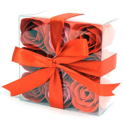 Serenityy Red Set Of Soap Flowers - Roses Size 9 B&Q