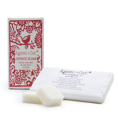 Serenityy Agnes + Cat Box Of 8 Soy Wax MeltsJapanese BloomHand-Poured In Sheffield from B&Q