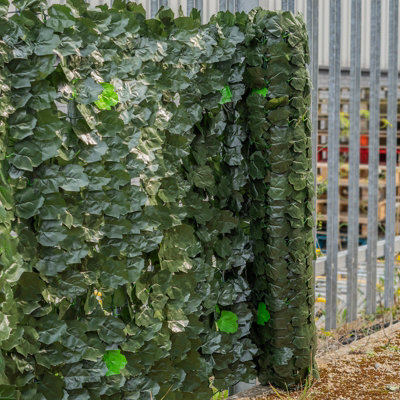 Woodside Artificial Maple Hedge Roll1M X 3M
