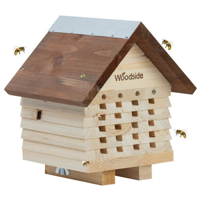 Woodside Wooden Garden Bee HouseNatural Bug/insect HotelOutdoor Nest Box from B&Q