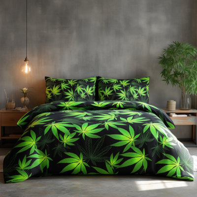 Duvet Cover And Pillowcase Set Leaf Design Polycotton Bed Linen Black from B&Q