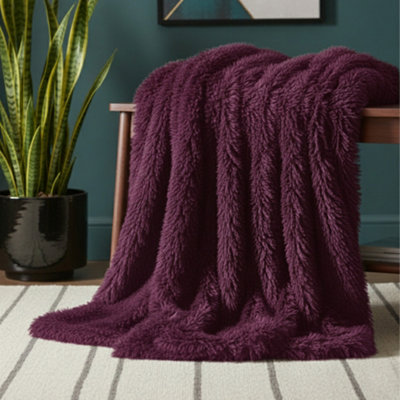 Cuddly Extra Fluffy Throw Ultra Soft Plush Blanket For Sofa Bed Home Decor Plum 150X200Cm from B&Q