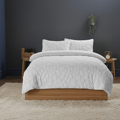 Ultra Soft Teddy Duvet Cover Set Daisy Embossed Cozy Fleece Bedding White from B&Q