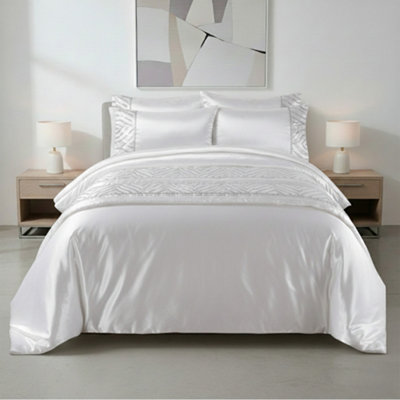 Shimmer Duvet Cover Set Luxury Bedding With Elegant Metallic Finish White from B&Q
