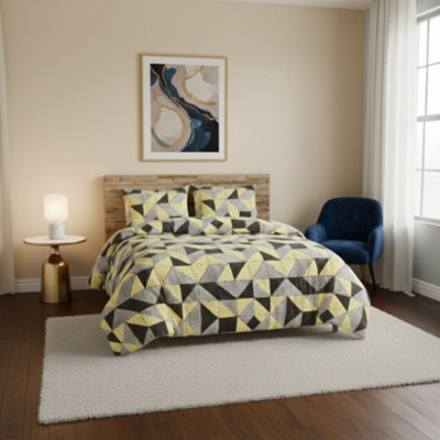 Geometric Print Duvet Set Trendy Minimalist Bedding For Modern Homes Grey from B&Q