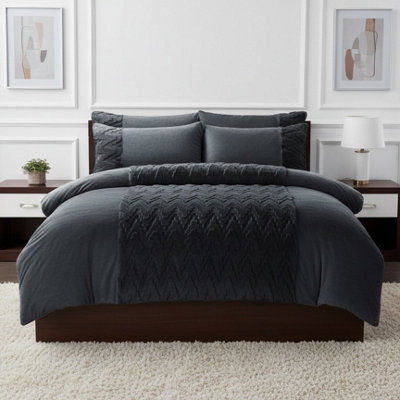 Zig Zag 3D Teddy Duvet Cover Set Ultra Soft Teddy Fleece Bedding With Pillowcases Grey from B&Q