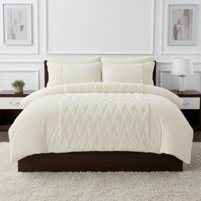 Zig Zag 3D Teddy Duvet Cover Set Ultra Soft Teddy Fleece Bedding With Pillowcases Cream from B&Q