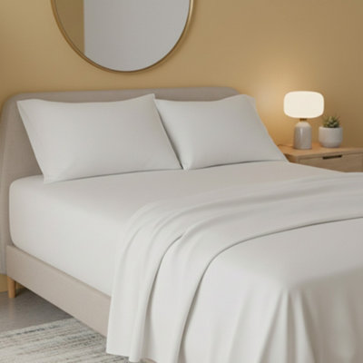 Flannelette Flat Sheet Soft Brushed Cotton Bedding For Warmth Comfort White from B&Q