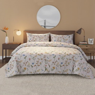 Floral Complete Bedding Set Duvet Cover Set Pillowcase Fitted Sheet Pink from B&Q