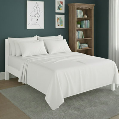 Plain Poly Cotton Easy Care Fitted Flat Sheet Matching Pillowcases Set White from B&Q