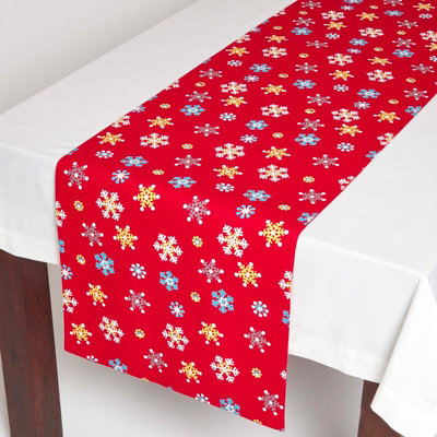 Homescapes Cotton Christmas Snowflake Table Runner Red