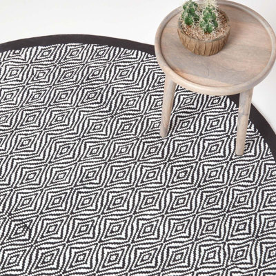 Homescapes Trance And Diamond Pattern Recycled Fibre Rug, 150 Cm Round Black/White
