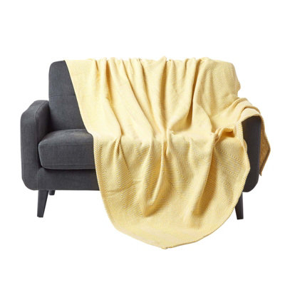 Homescapes Cotton Halden Chevron Throw, 150 X 200 Cm Yellow