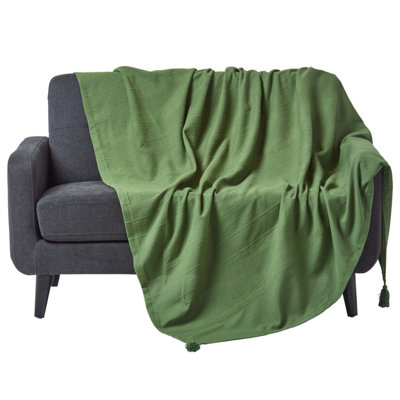 Homescapes Dark Cotton Rajput Ribbed Olive Throw, 225 X 255Cm